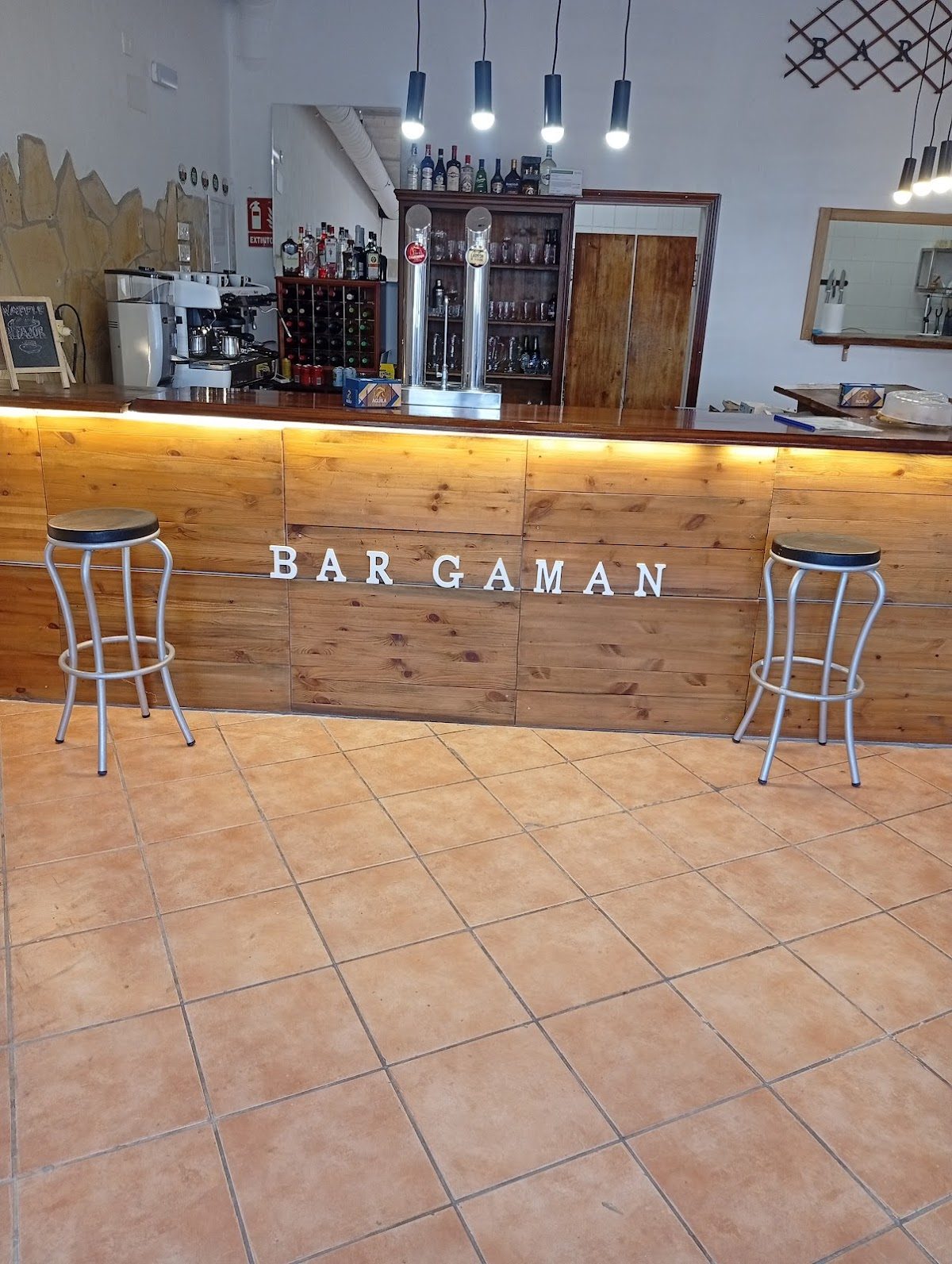 BAR GAMAN