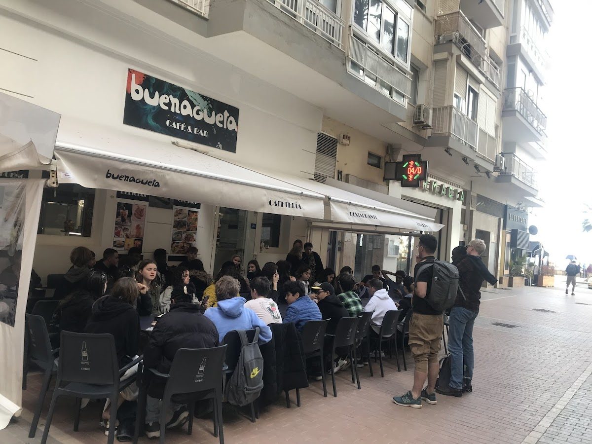 Buenagueta Bar & Cafetería
