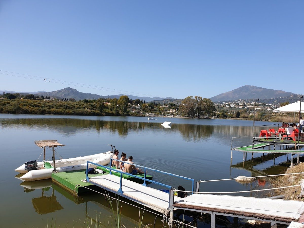 Cableski & Wake Board Center