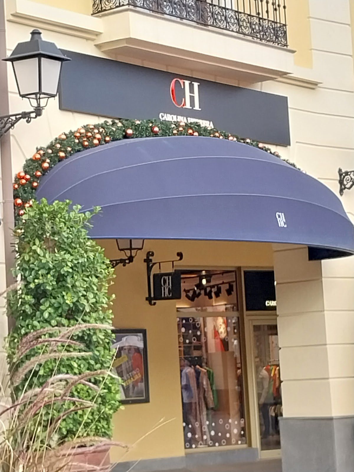 CH OUTLET C.C. MCARTHURGLEN DESIGNER