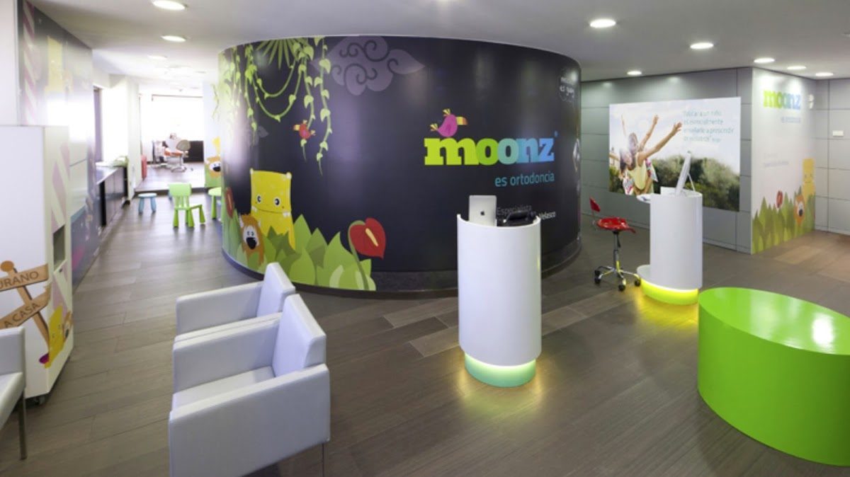 Clínica dental Moonz | Ortodoncia Marbella