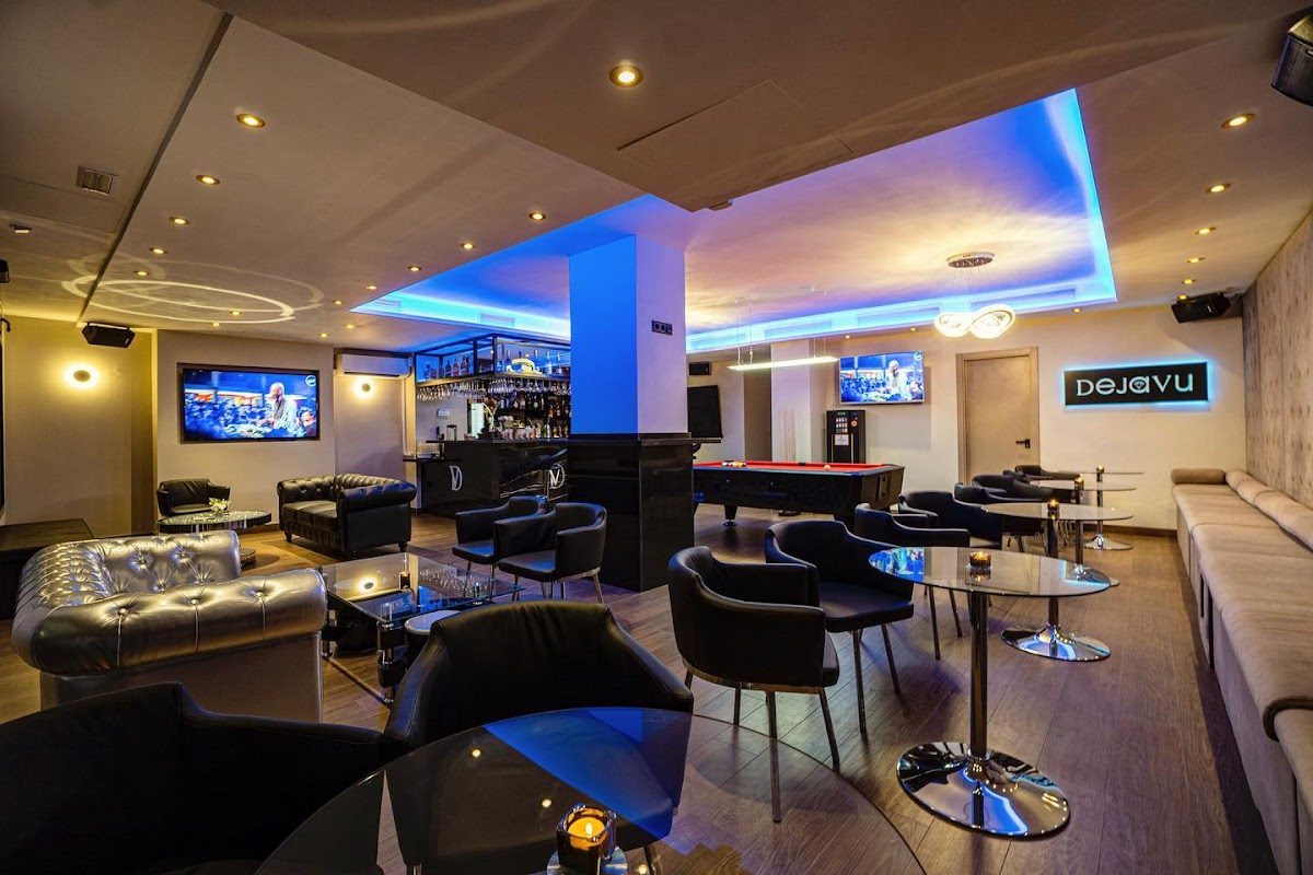 Dejavu Cocktail Bar