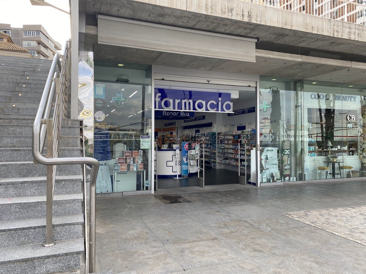 Farmacia Aznar Ruiz ( en Muelle Uno )