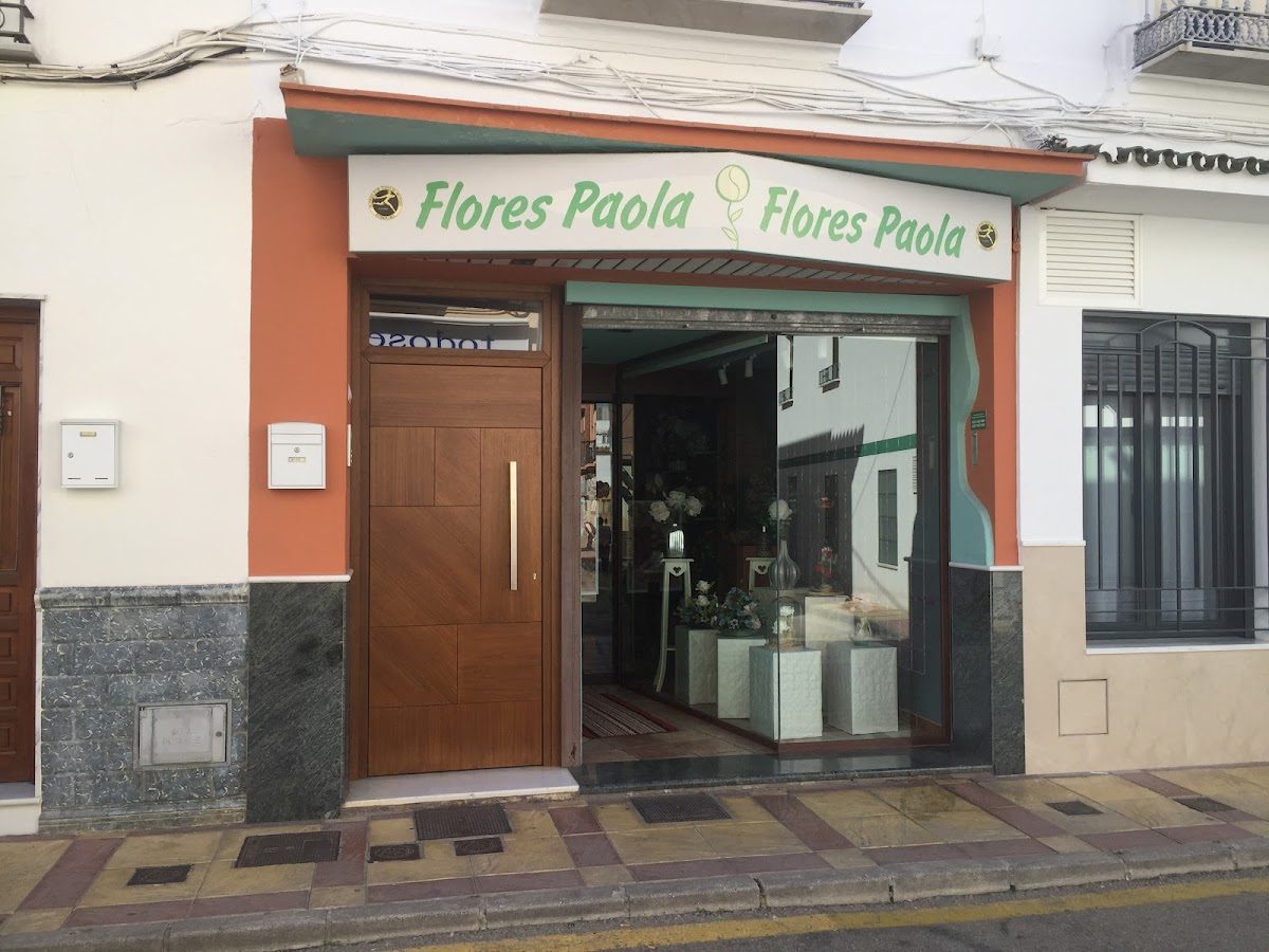 FLORES PAOLA