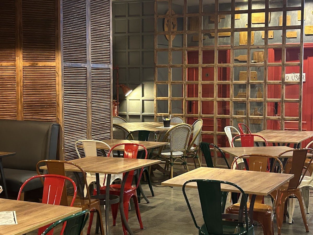 Gastrobar 1947. Teatinos