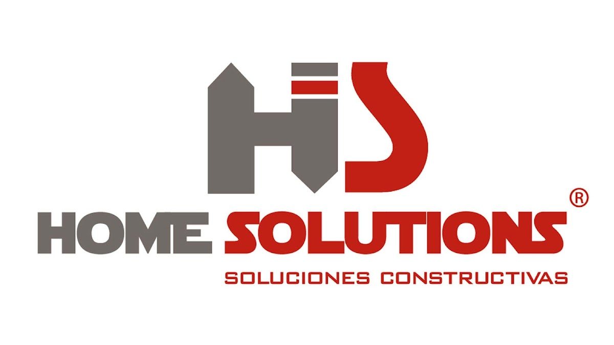 Logotipo de Home Solutions · Soluciones Constructivas con texto en rojo y gris en negrita y un diseño estilizado.