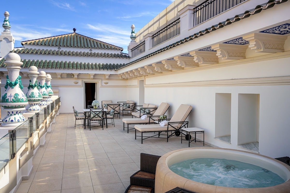 Mejores Hoteles de Lujo en el Paraíso Costero de Málaga