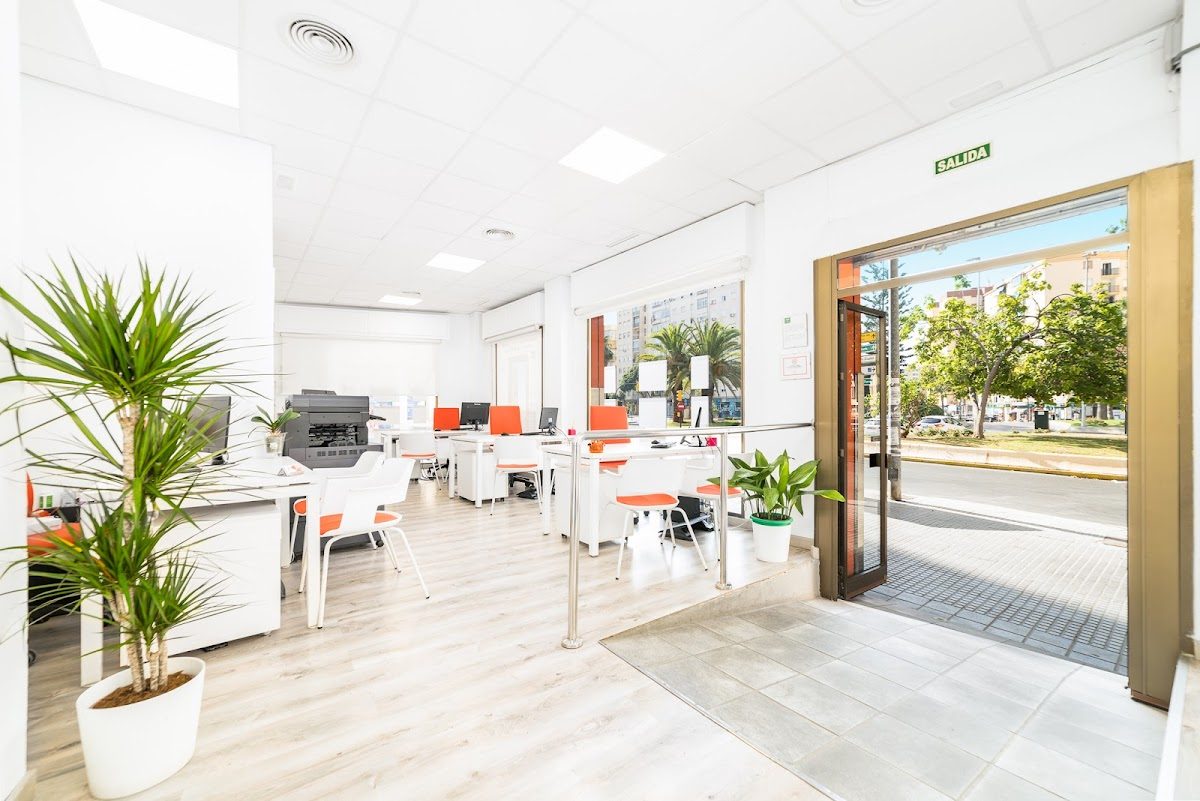 Mejores Agentes Inmobiliarios en Málaga: Tus Expertos en Propiedades