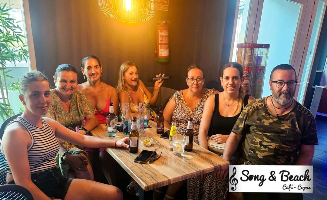 KARAOKE SONG & BEACH