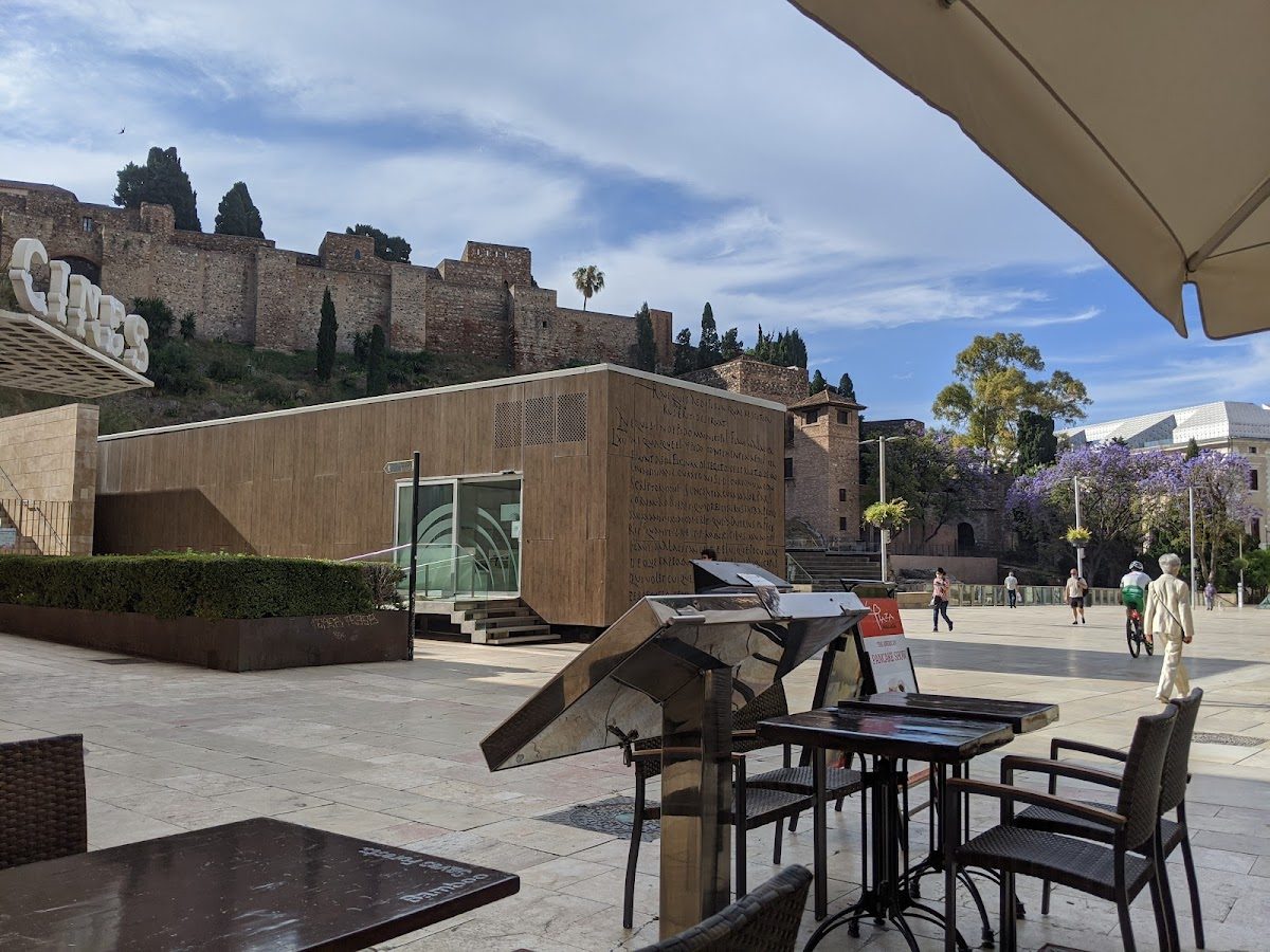 La Plaza Malaga - Calle Alcazabilla
