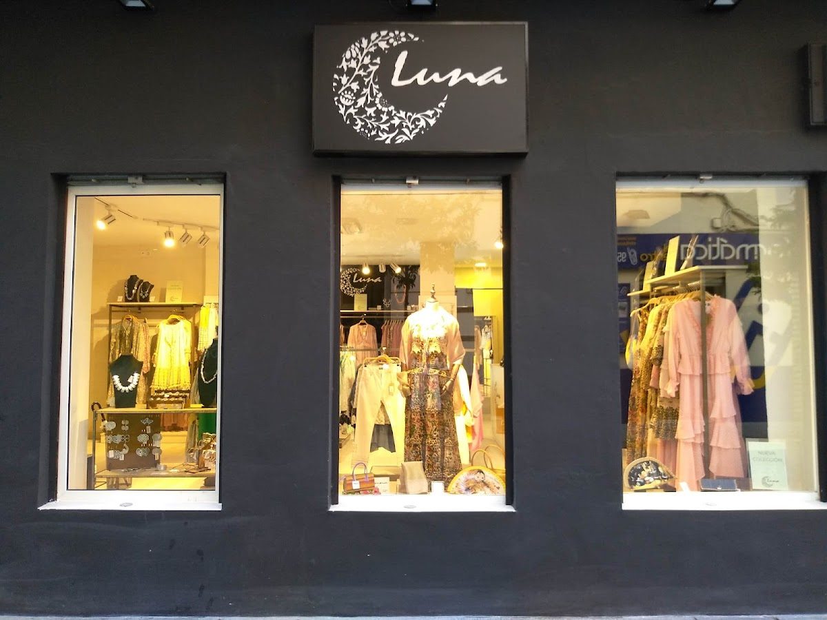 LUNA MALAGA