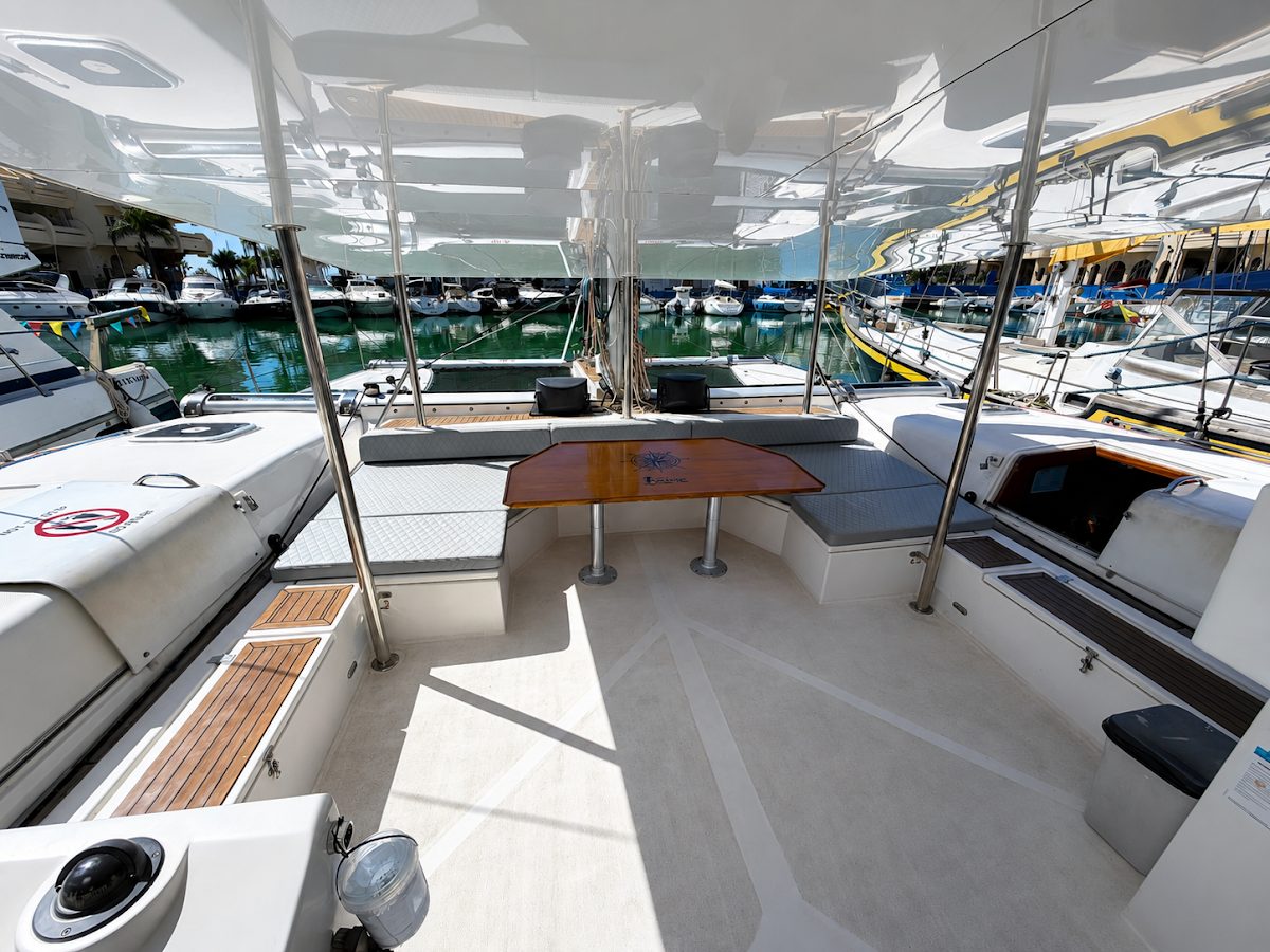Malaga charters-boat trips -paseos en barco