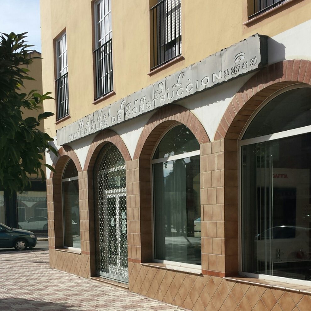 Manuel Lara S. L.