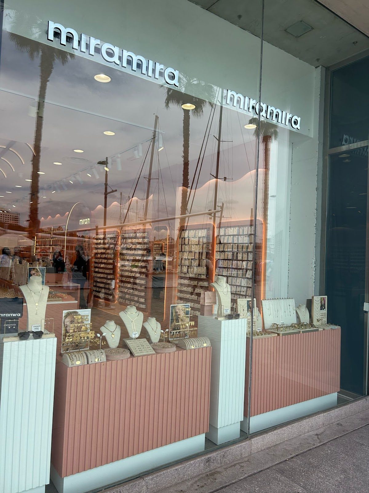 Mira Mira Jewelry