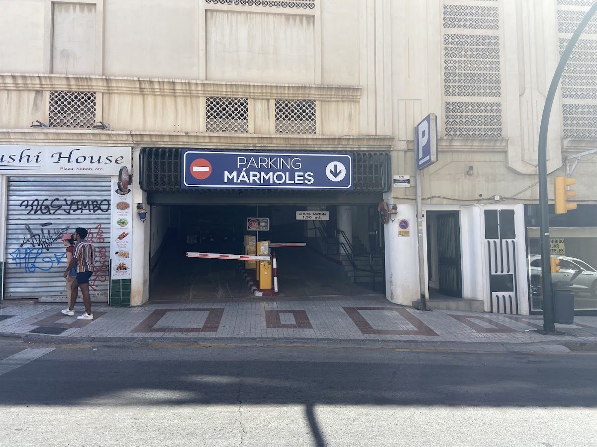 Parking Mármoles