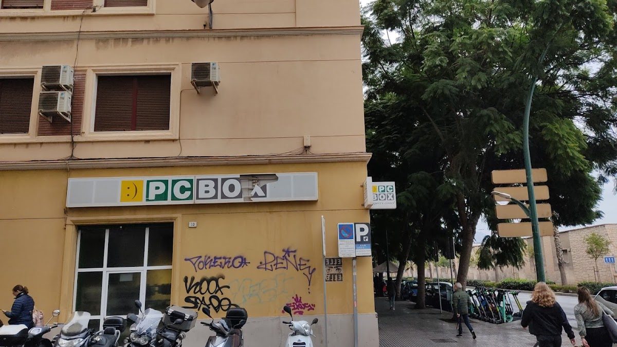PCBox