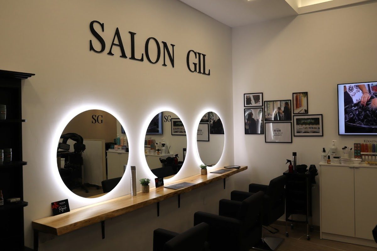 Salon Gil Peluquerías - Larios
