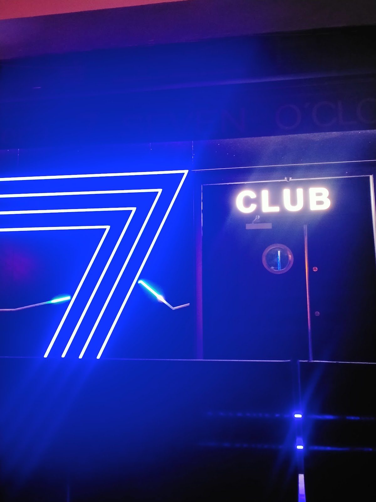 SEVEN CLUB