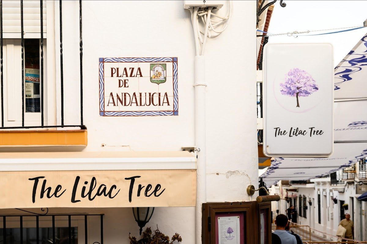 The Lilac Tree Restaurant & Bar