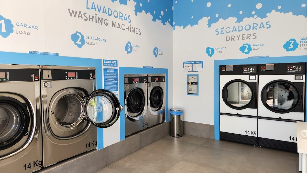 The Missing Sock features modern washing machines and dryers in a bright, clean laundry facility.