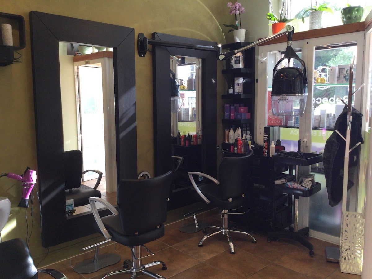 Rebeccah Curtis Wellness & Beauty Centre