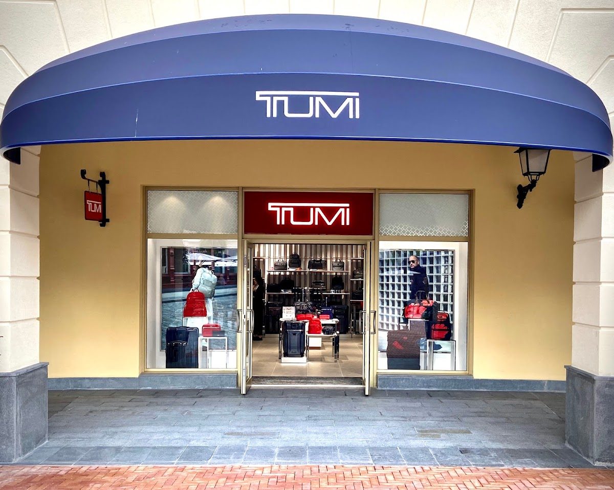 TUMI