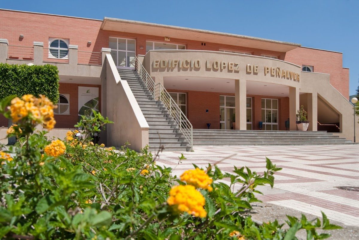Universidad de Málaga: Aulario López Peñalver